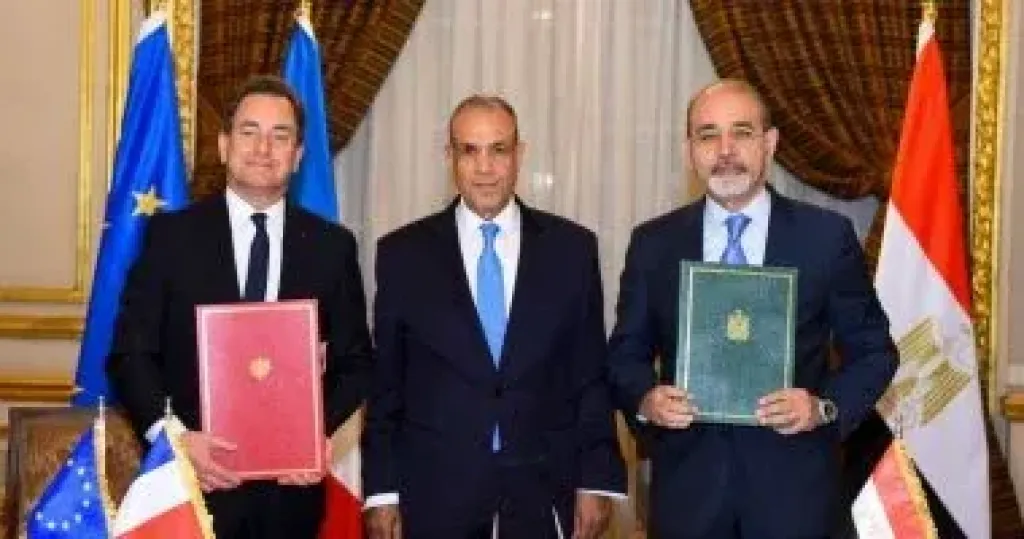 وزير الخارجية يشهد مراسم التوقيع على إعلان النوايا للتعاون فى الهجرة بين مصر وفرنسا