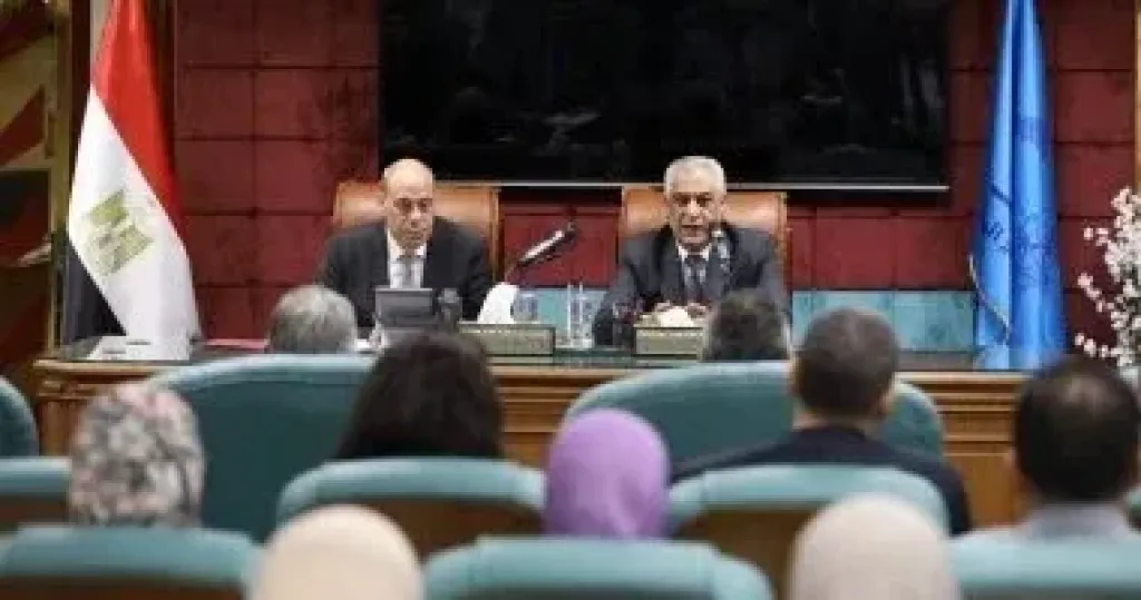 وزير الانتاج الحربى: نمتلك كوادر وإمكانات لتحقيق نقلة نوعية فى أداء شركاتنا
