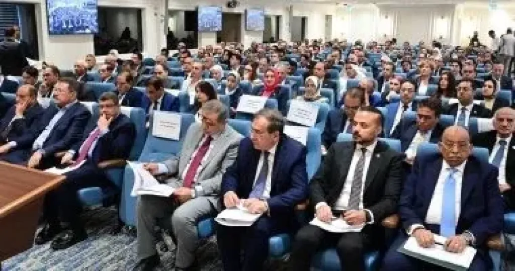 إجماع على الحوار.. الحكومة والنواب يؤكدان الانفتاح على جميع المقترحات بشأن قانون جهاز مستقبل مصر