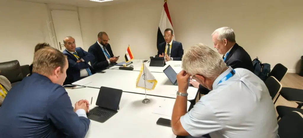 وزير الاتصالات يبحث حوكمة الذكاء الاصطناعي وتطوير البنية التحتية الرقمية مع مسؤولين دوليين خلال منتدى WSIS 2026