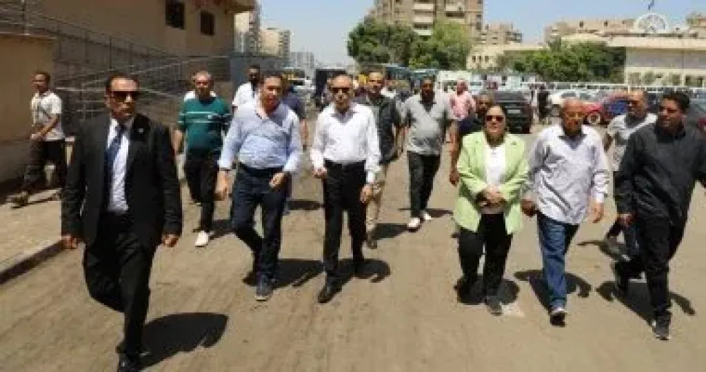 محافظ القاهرة يتفقد منطقة التبة بمدينة نصر لمتابعة الانضباط ومنع عودة الإشغالات