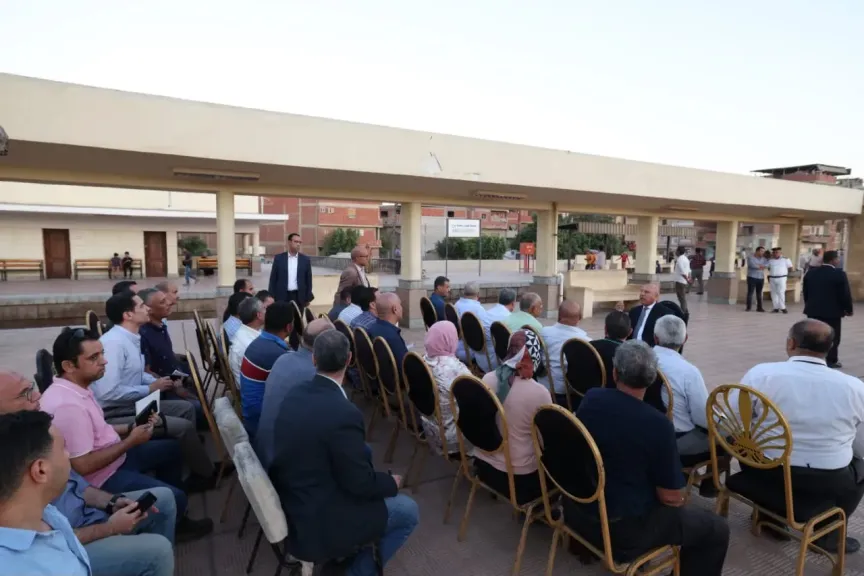 وزير النقل يعقد اجتماعًا طارئًا بمحطة محلة روح لمتابعة أسباب خروج عربة قطار عن القضبان