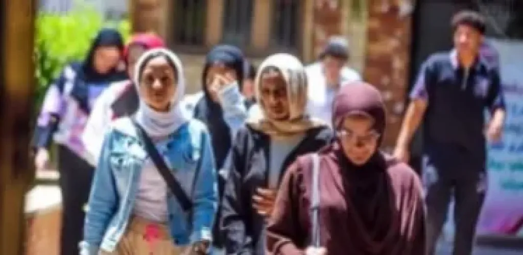 بدء امتحان الرياضيات البحتة للثانوية العامة والأحياء وعلم النفس للنظام القديم