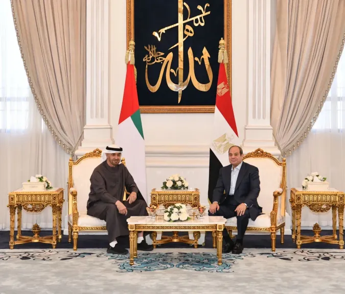 الرئيس السيسى والشيخ محمد بن زايد يبحثان مستجدان الشرق الأوسط وجهود تجنب التصعيد