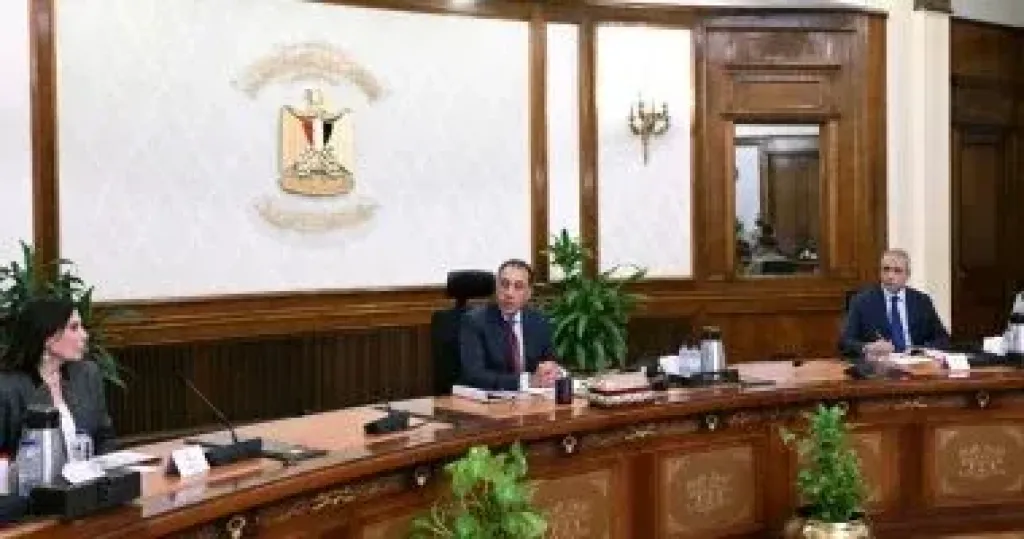 رئيس الوزراء يتابع المستجدات لبدء تنفيذ المرحلة الثانية من ”حياة كريمة”