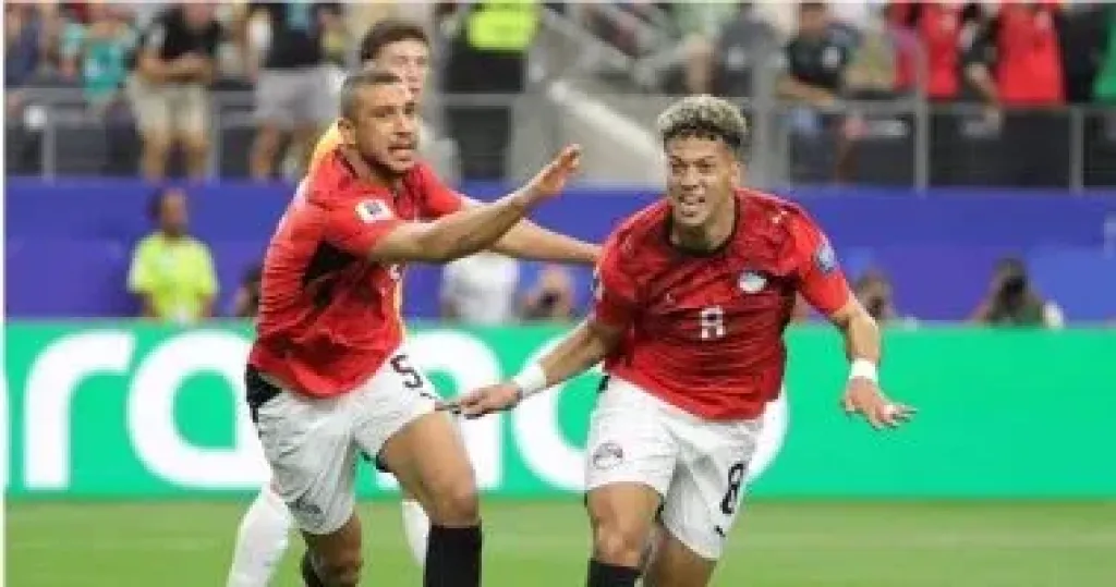 الجالية المصرية فى باريس تنظم وقفة لتكريم منتخب الفراعنة بعد أدائه البطولى فى المونديال