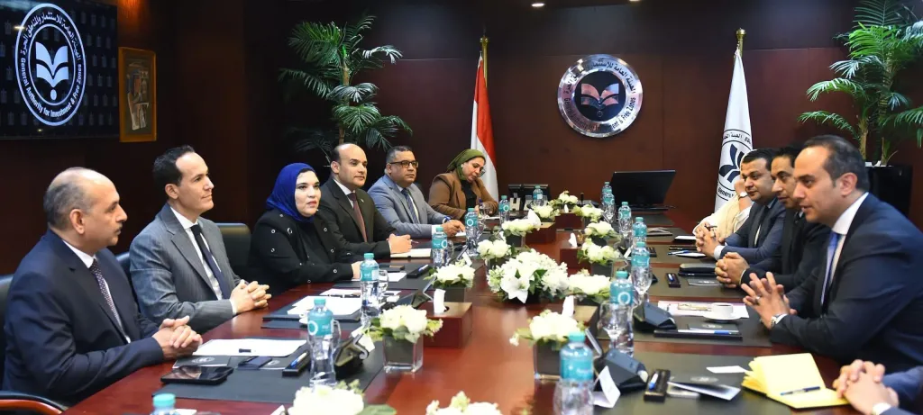 بحث سبل التعاون المشترك لجذب الاستثمارات في قطاع الرعاية الصحية