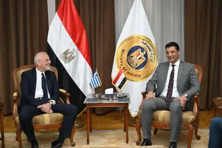 خطة لجذب الشركات اليونانية إلى مصر.. وزير الصناعة يكشف فرصًا جديدة للاستثمار والتصدير