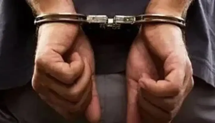 التحقيقات مع متهمين بالاتجار غير المشروع فى العملة