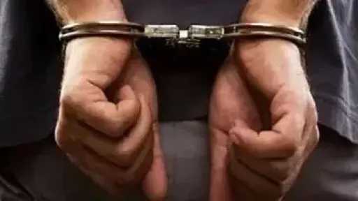التحقيقات مع متهمين بالاتجار غير المشروع فى العملة