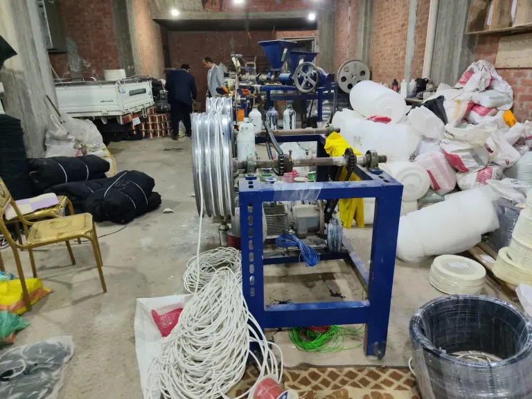 جهاز حماية المستهلك  بالغربية يضبط ورشة غير مُرخصة لتصنيع أسلاك كهربائية مجهولة المصدر  مستخدمة علامات تجارية شهيرة