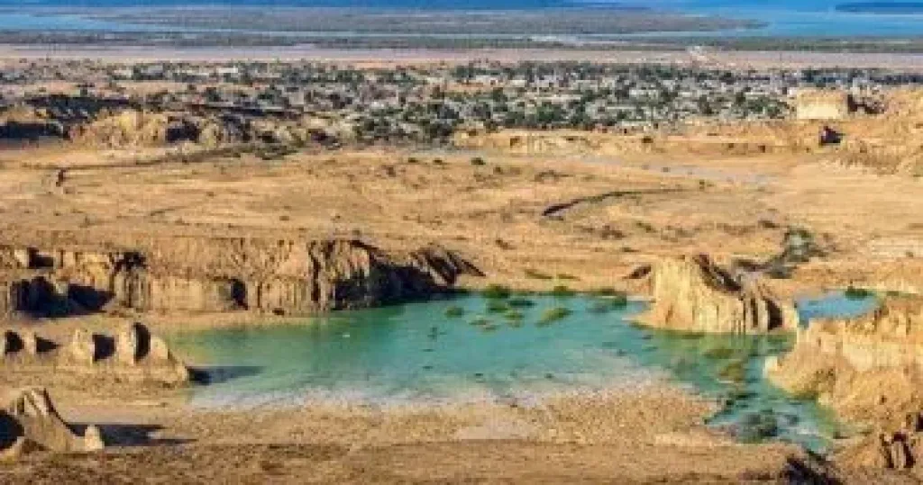 وكالة فارس: سماع دوي انفجار في جزيرة قشم الإيرانية والسبب غير معروف