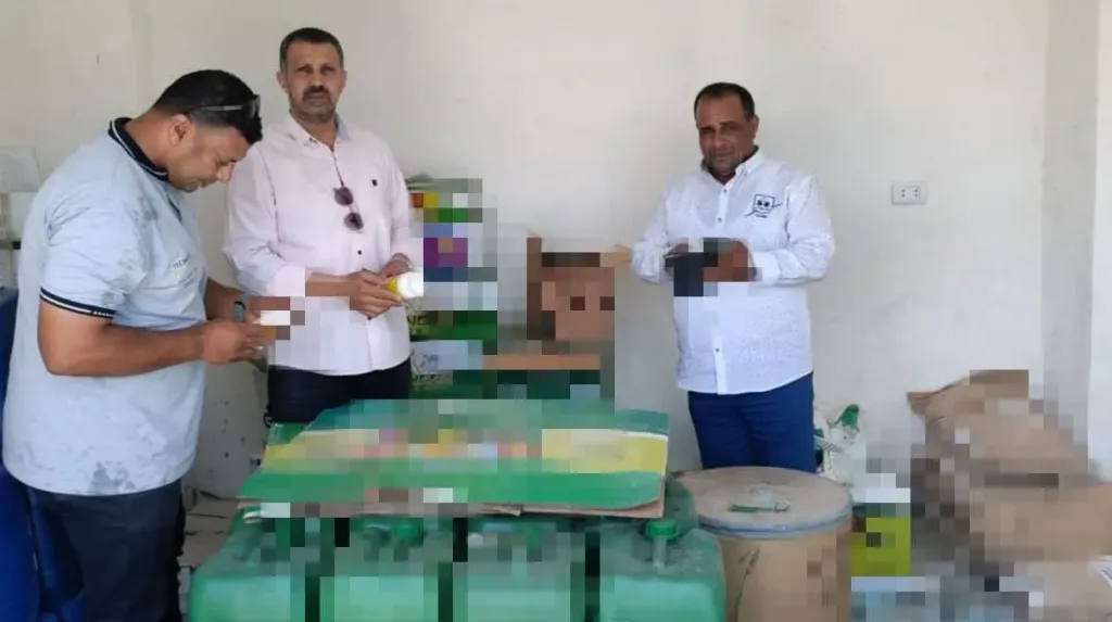 ضبط 5 طن كبريتات الكالسيوم مجهولة المصدر و 8 أسطوانات غاز منزلى قبل بيعها بالسوق السوداء