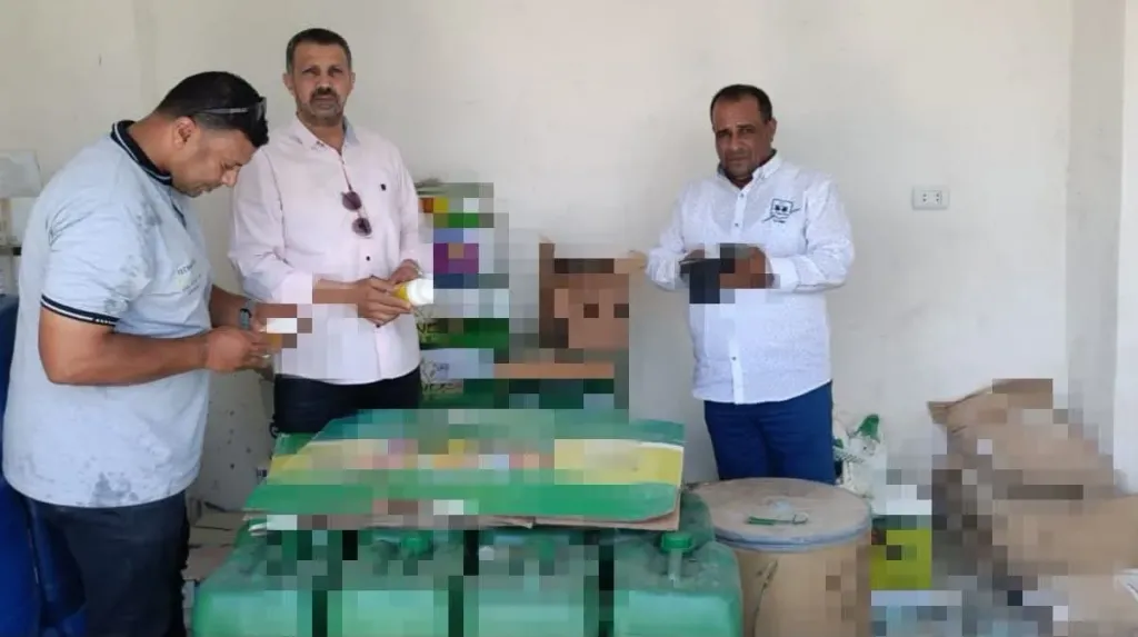 ضبط 5 طن كبريتات الكالسيوم مجهولة المصدر و 8 أسطوانات غاز منزلى قبل بيعها بالسوق السوداء