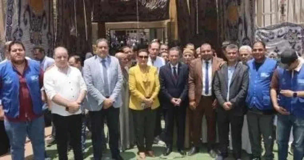 رئيس الوزراء يستعرض تقريراً عن قافلة طبية شاملة تم تنظيمها بالمنوفية