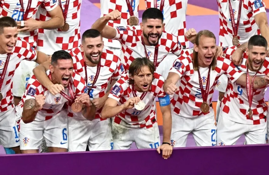 الكاتب الصحفي جهاد عبد المنعم يكتب :  الذكاء الاصطناعي يتوقع برونزية فرنسا