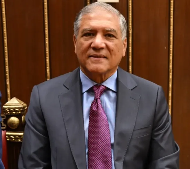 النائب عفت السادات: زيارة الرئيس السيسي إلى تنزانيا تعزز الشراكة المصرية الأفريقية وتفتح آفاقًا جديدة للتعاون والتنمية