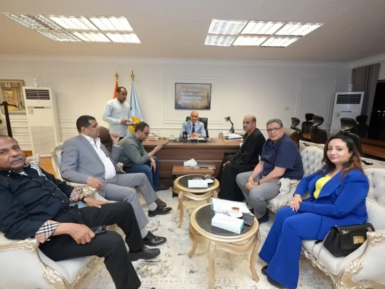 محافظ أسيوط يواصل لقاءاته الدورية مع أعضاء مجلسي النواب والشيوخ
