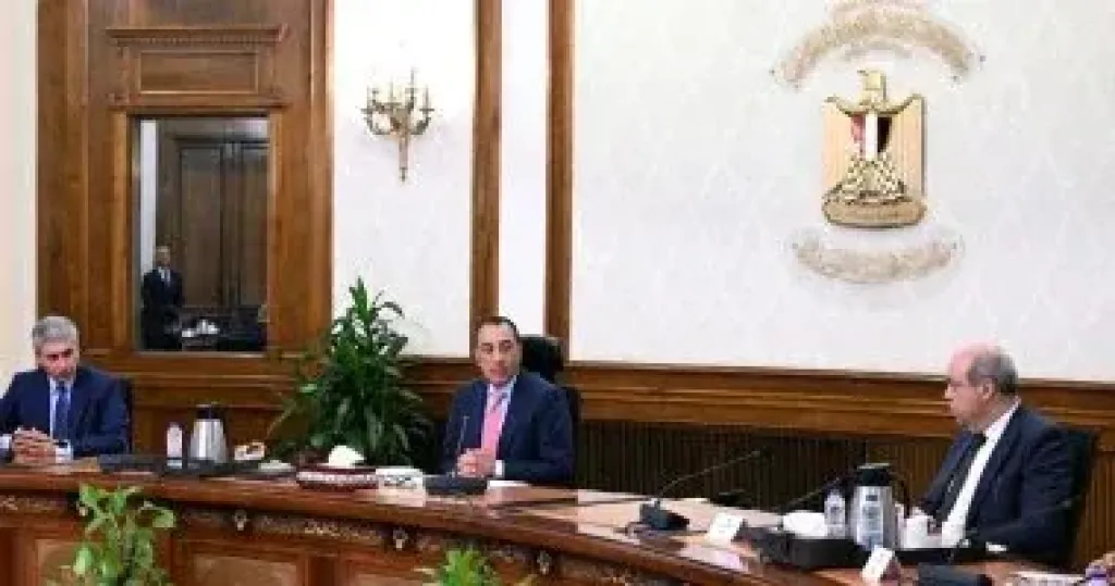 وزير السياحة: التطبيق التجريبي لمنظومة التأشيرة الإلكترونية أغسطس المقبل