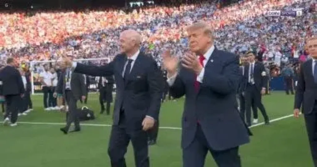 ترامب في ملعب ميتلايف مع إنفانتينو لحضور مراسم نهائي كأس العالم