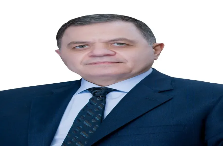 وزير الداخلية يهنئ رئيس أركان حرب القوات المسلحة بذكرى ثورة يوليو
