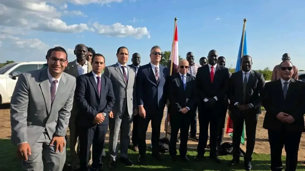 السفير المصري يفتتح محطة للمياه الجوفية في جنوب السودان| صور