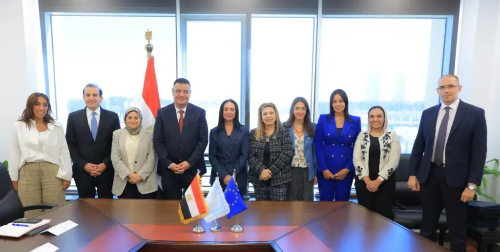 وزيرة التضامن  تشهد توقيع بروتوكولات تعاون بين صندوق دعم الصناعات الريفية والبيئية و ”12” جمعية ومؤسسة أهلية لتعزيز التمكين الاقتصادي