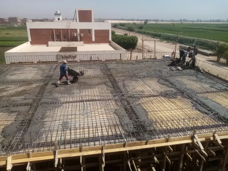 محافظ أسيوط: تنفيذ مشروع موزع كهرباء لمحطات رفع الصرف الصحي بكودية الإسلام