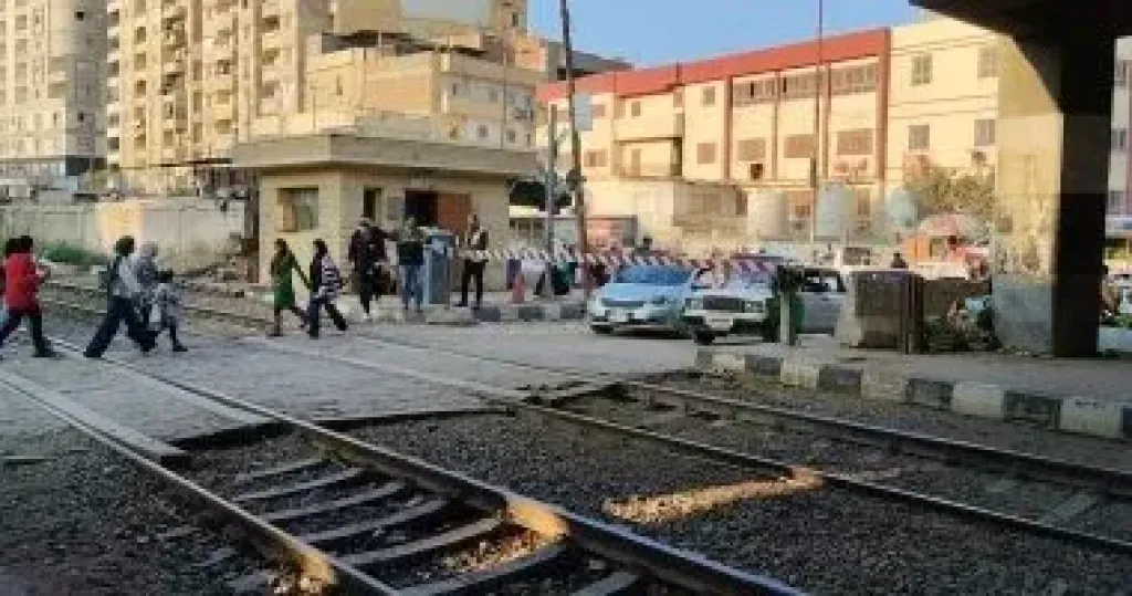 مصرع سيدة صدمها قطار أثناء عبورها شريط السكة الحديد فى المنوفية