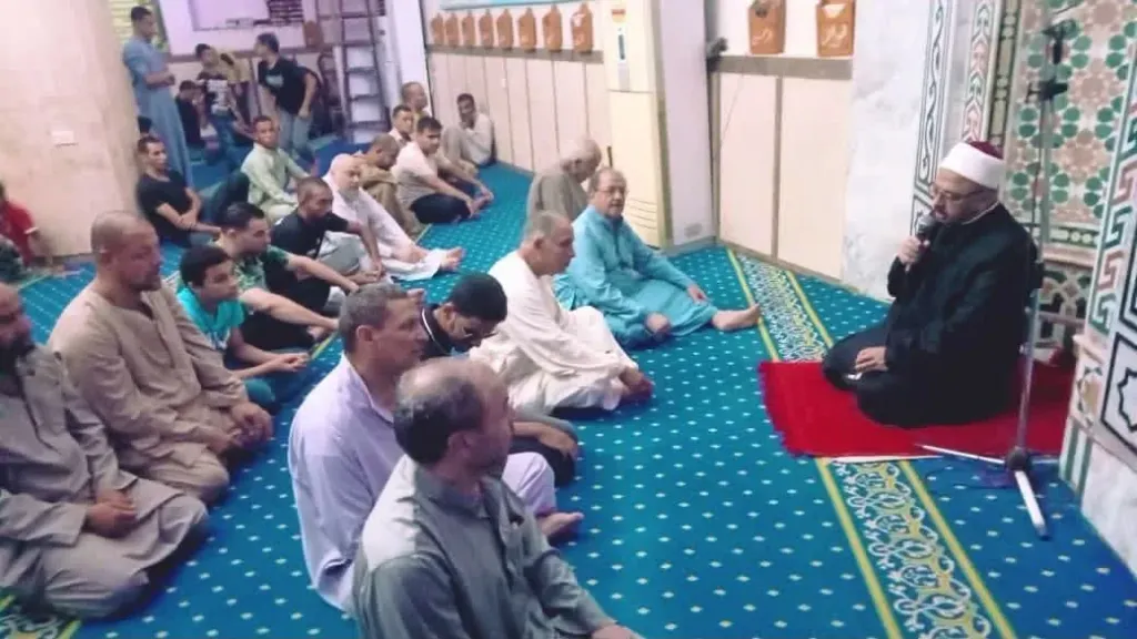 أوقاف بنى سويف تنظم المجالس العلمية بعدد من المساجد لنشر الفكر الوسطي