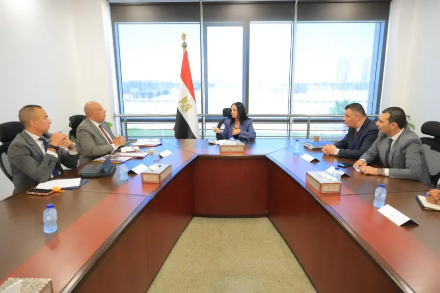 مايا مرسي تتابع التقرير السنوي لمؤشرات أداء بنك ناصر الاجتماعي خلال 2025-2026*