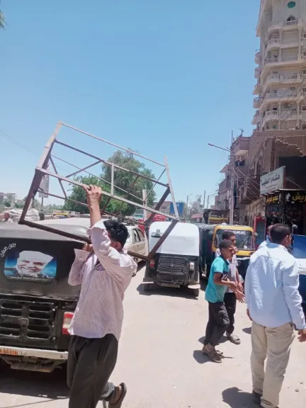محافظ أسيوط: تكثيف حملات رفع الإشغالات بالقوصية وإلزام المحال غير المرخصة
