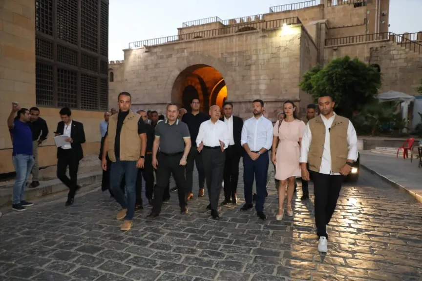 رئيس الجبل الأسود يتفقد القاهرة التاريخية ويزور شارع المعز وخان الخليلي قبيل مغادرة القاهرة