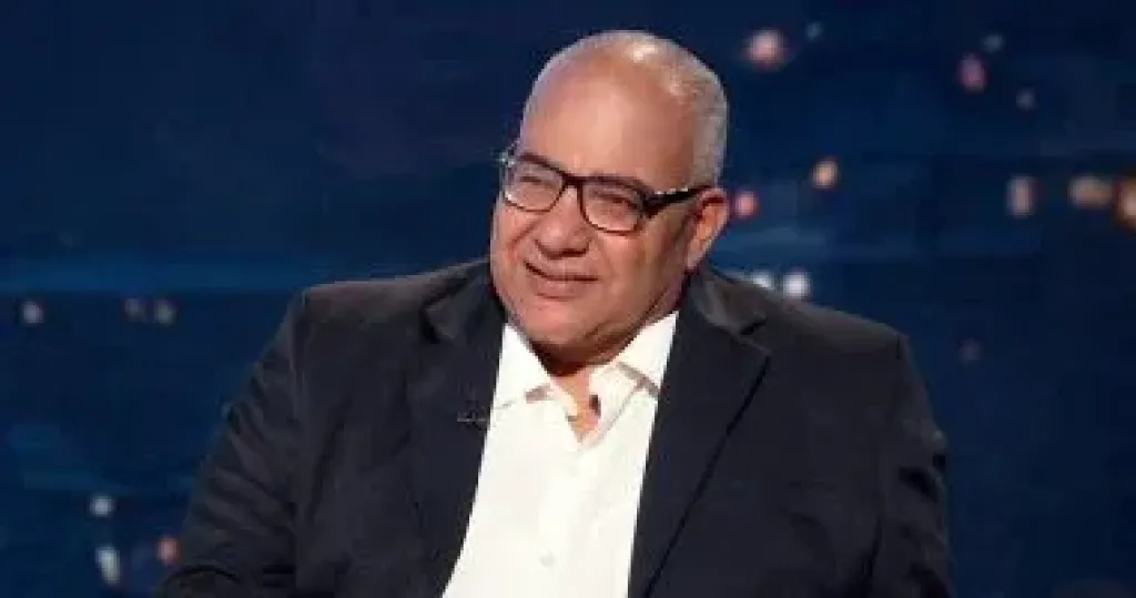 بيومى فؤاد بوجهين فى يوليو من ابن مين فيهم لـ خلى بالك من نفسك