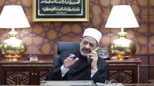 شيخ الأزهر للأولى على الثانوية الأزهرية بفلسطين: أنتم أهلنا ومحل اعتزازنا