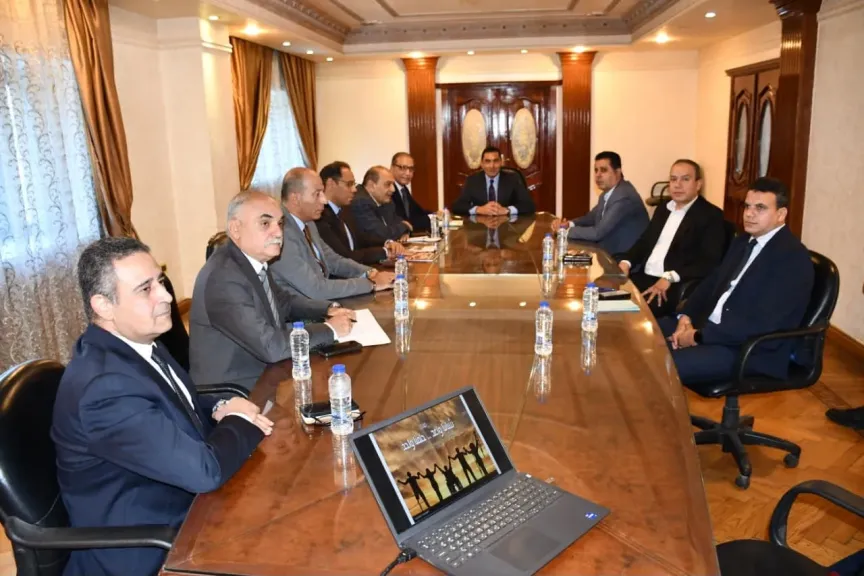 وزير الشباب والرياضة يستقبل رئيس مجلس إدارة مؤسسة أخبار اليوم