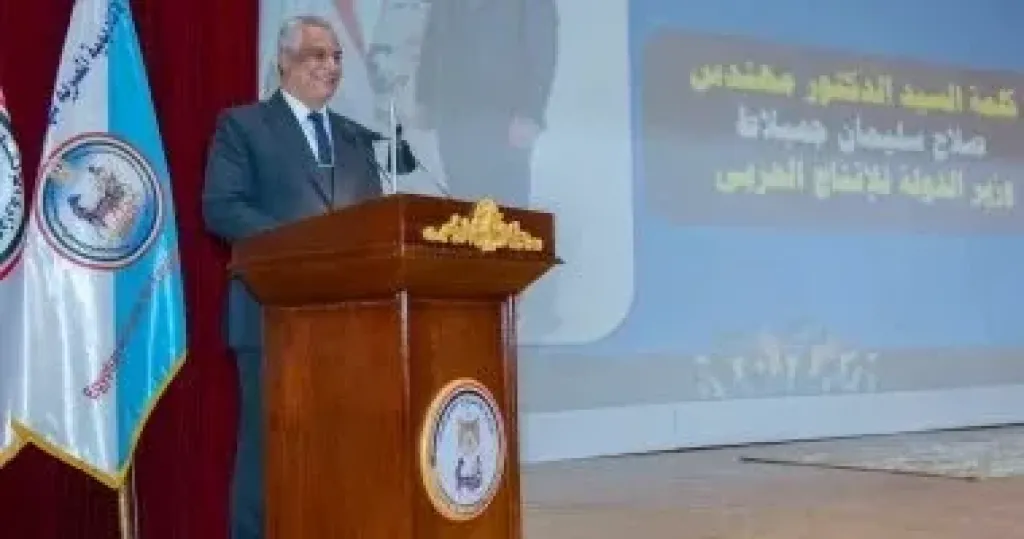 ”جمبلاط” يشهد حفل تخرج الدفعة السابعة من الأكاديمية المصرية للهندسة والتكنولوجيا