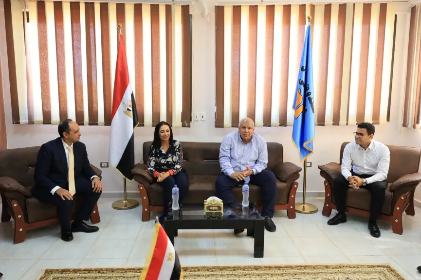 وزيرة التضامن  ومحافظ مطروح يزوران مركز العزيمة التابع لصندوق مكافحة الإدمان بمطروح