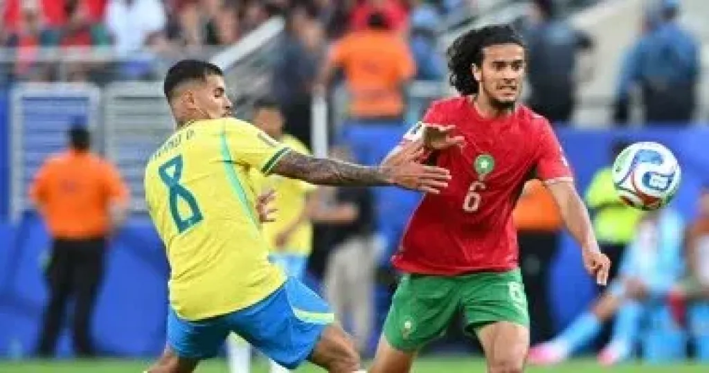 مانشستر سيتى يدرس خطتين لحسم صفقة المغربي بوعدى