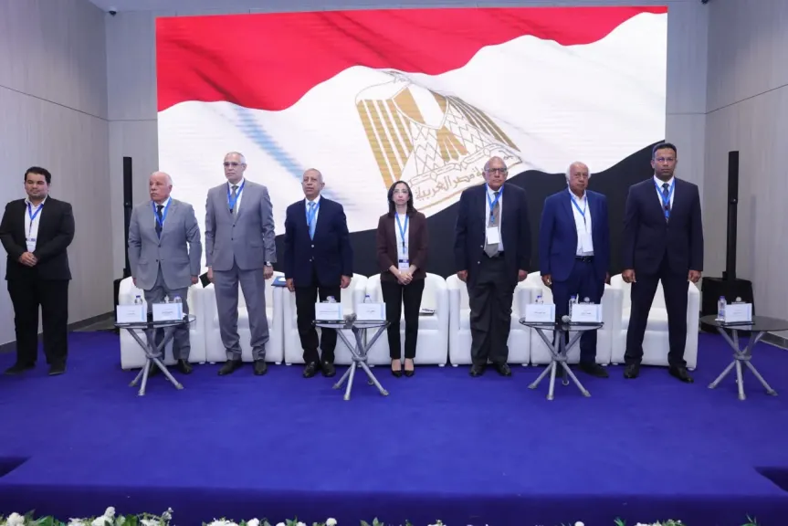الأكاديمية العربية تنظم اليوم الطبي السنوي بفرع العلمين الجديدة وتوقع بروتوكول مع ”صحة البحيرة”