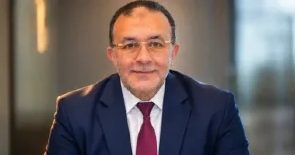 وزير الصناعة يُصدر قرارا بتعيين أيمن البياع مديرا تنفيذيا لمركز تحديث الصناعة