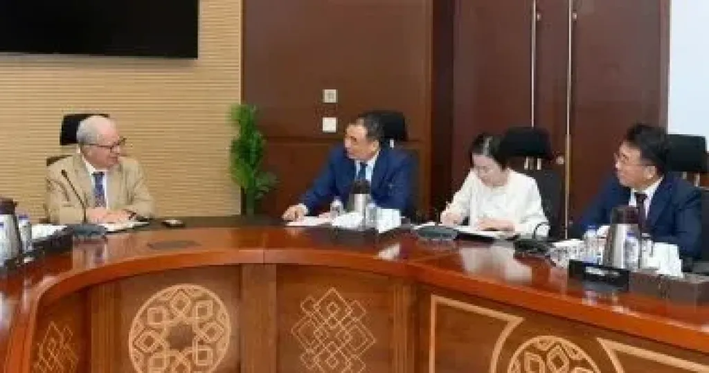 نائب رئيس الوزراء يستقبل رئيس CNCEC الصينية لبحث توسع استثماراتها فى مصر
