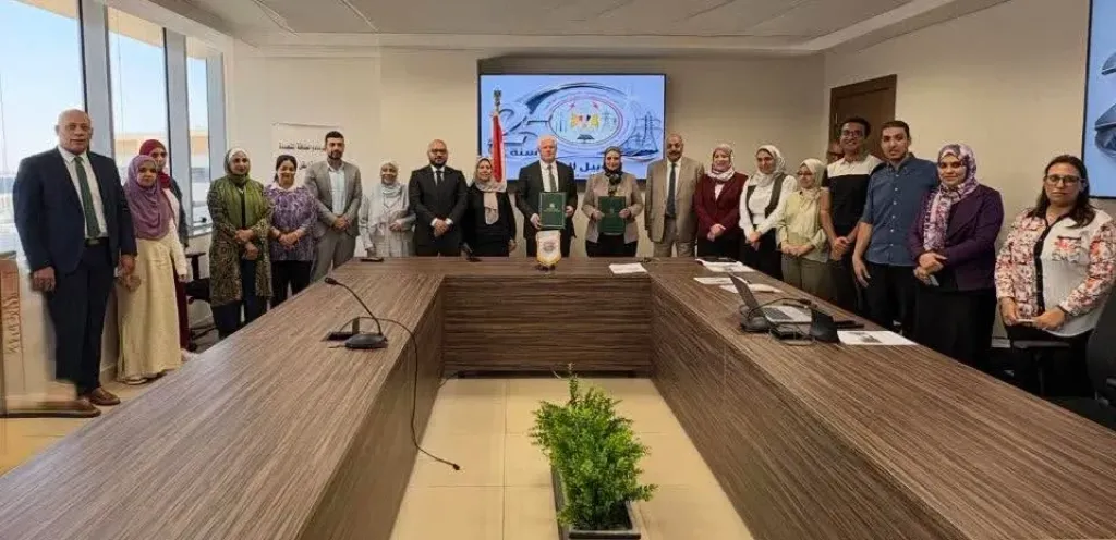 المصرية لنقل الكهرباء توقع عقدًا لتنفيذ خط هوائي جديد بغرب المنصورة لتعزيز استقرار التغذية الكهربائية