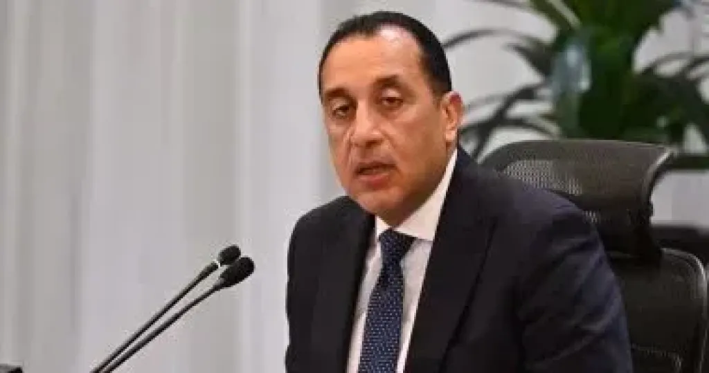 رئيس الوزراء يستعرض مع المحافظين توافر السلع وضبط الأسواق