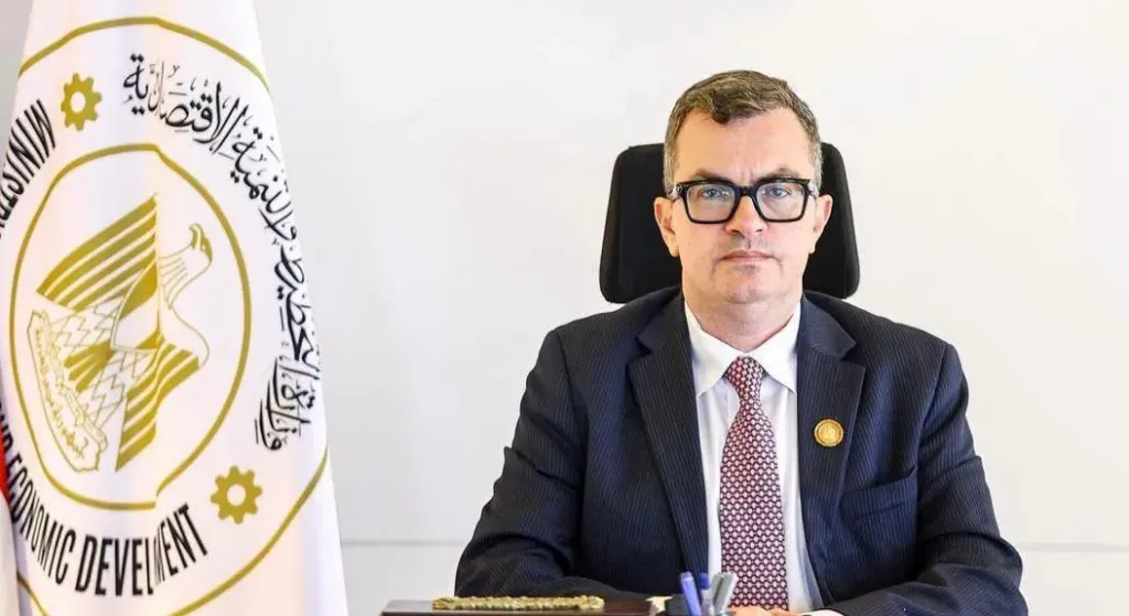 بنك الاستثمار القومي يقود خطة متكاملة لإعادة هيكلة شركة ”سمنود للنسيج”