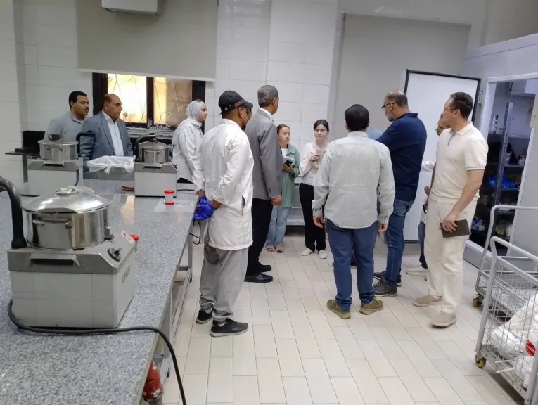 ممثل الزراعة الروسية يزور المعمل المركزي للمبيدات لتعزيز التعاون في تحليل متبقيات المبيدات