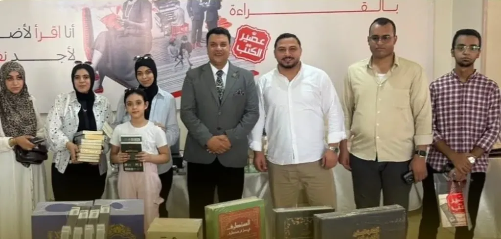 وسط إقبال كبير.. انطلاق فعاليات معرض كتاب تنسيقية شباب الأحزاب والسياسيين بسوهاج