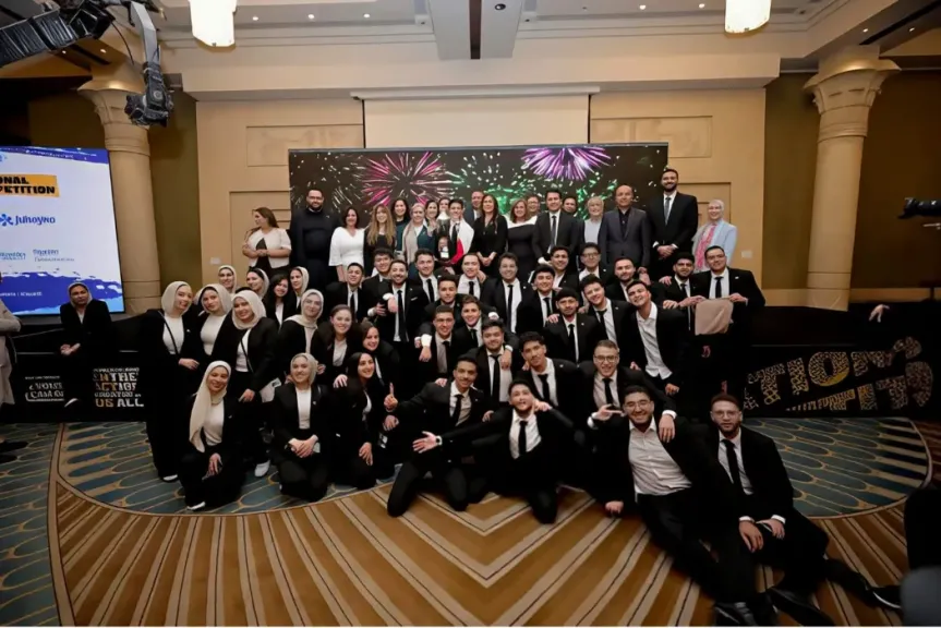 البنك الأهلي يدعم شباب Enactus نحو العالمية ( صور )