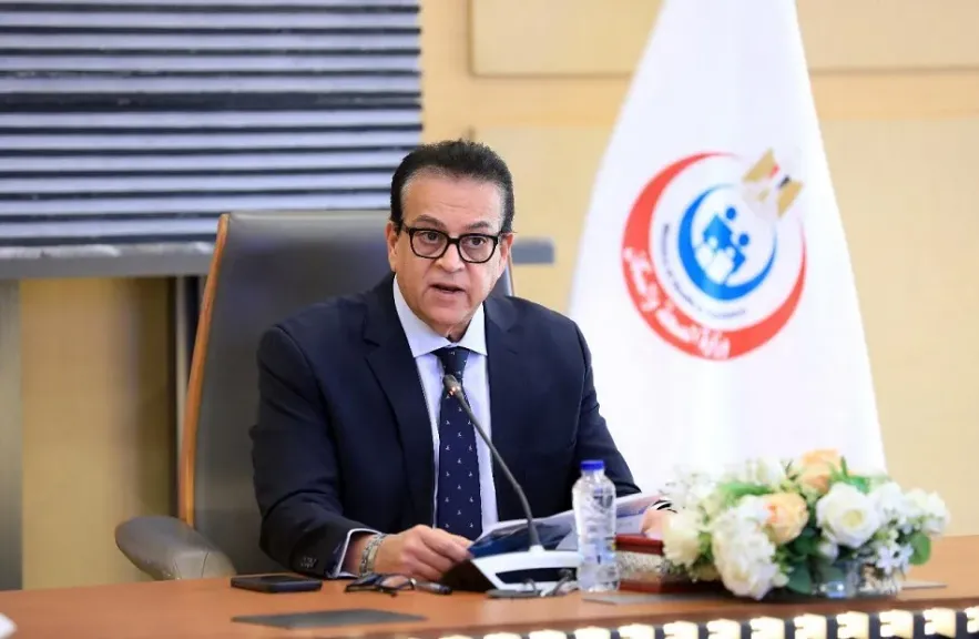 وزير الصحة يكلف نائبه بتفقد موقع الحريق بعيادة مدينة نصر ومركز الأورام