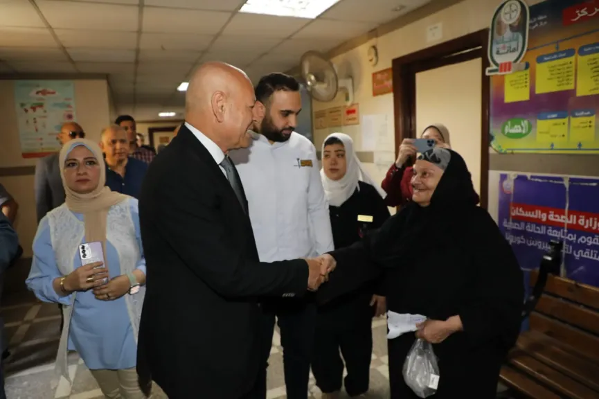 محافظ القاهرة يتفقد مبادرة ”100 يوم صحة” بالأسمرات وسراي القبة